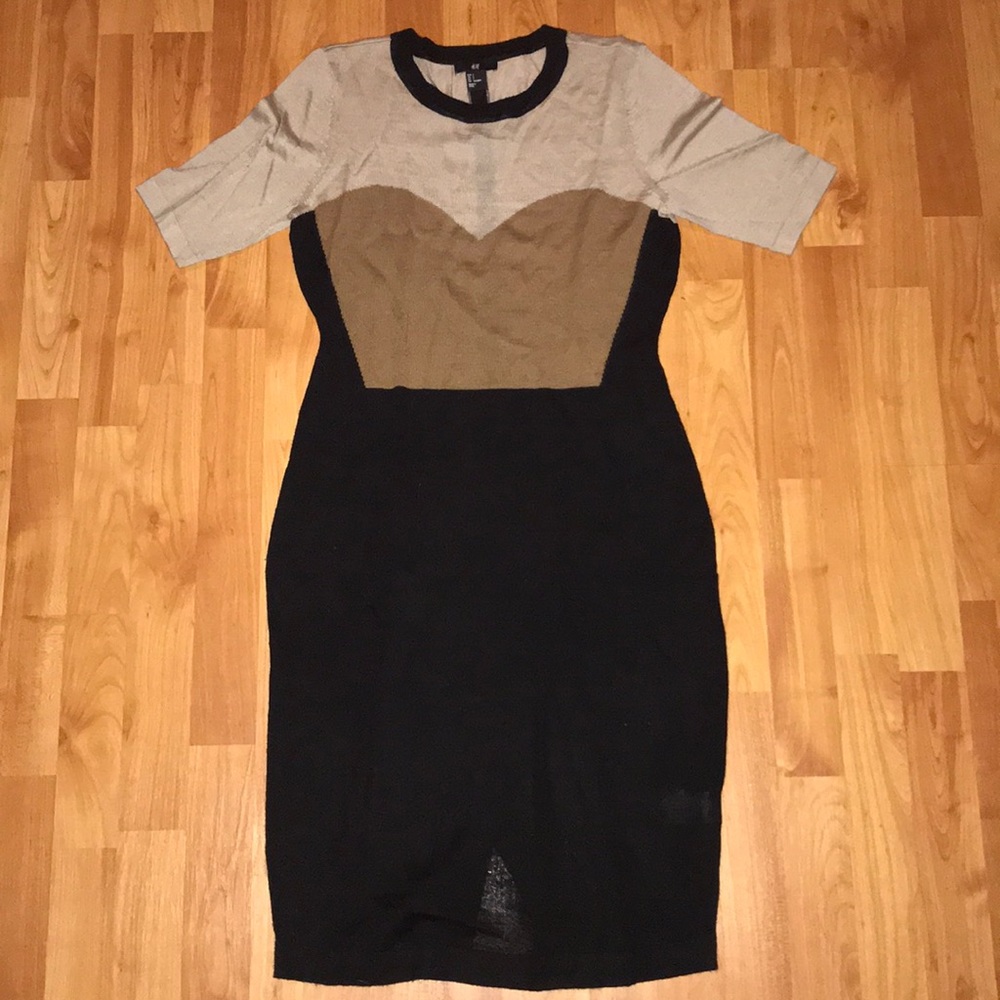H&M short sleeve sweater dress NWOT